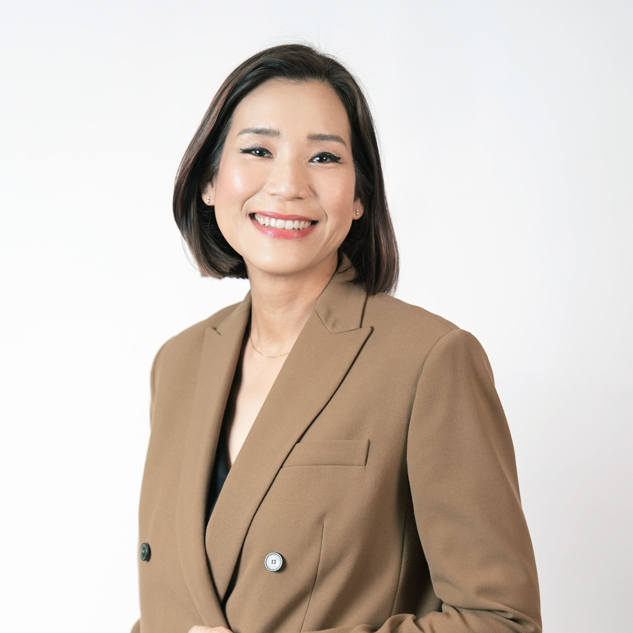  Trainer - Thida Sasiwong - Link to Thida Sasiwong Profile